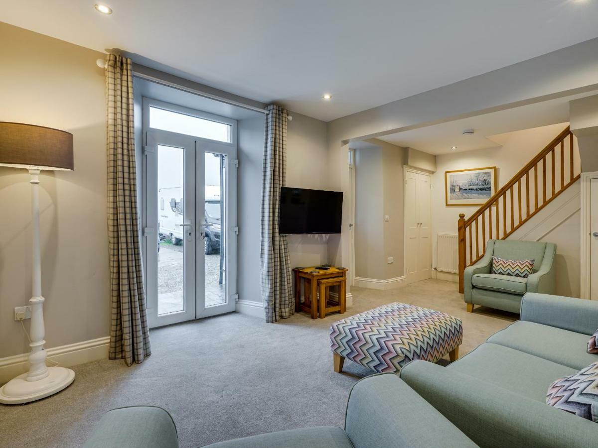 Two Lake View Coniston Exterior photo